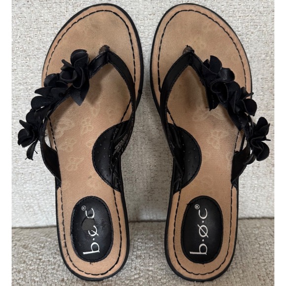 b.o.c. Shoes - B.O.C. Sandals Women Size 7 M Black‎ Leather Floral Detail Cushion Slip On